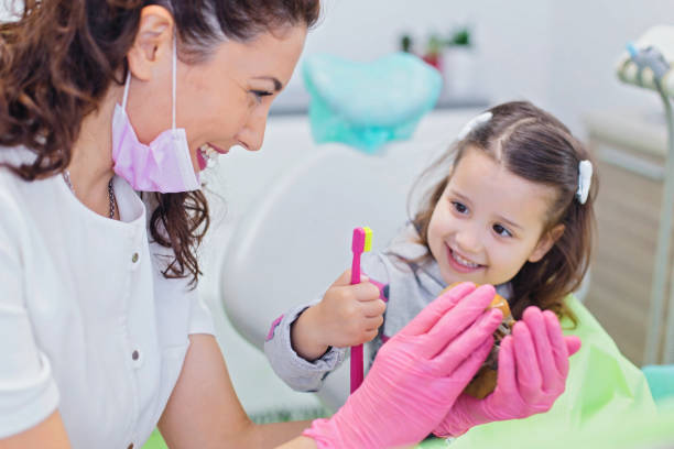 Best Tooth Extraction  in Maysville, GA